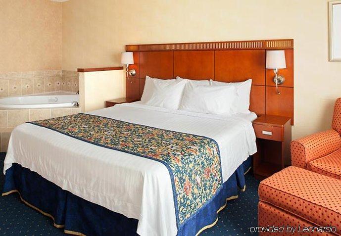 Отель Courtyard By Marriott Колумбия Номер фото