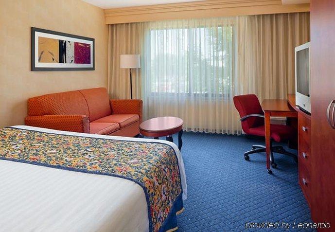 Отель Courtyard By Marriott Колумбия Номер фото